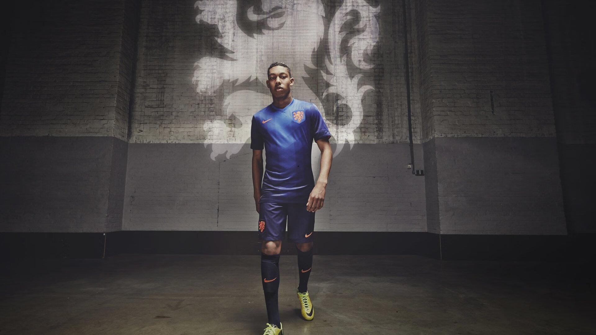 紫金军团再铸铁壁!湖人强势终结14连胜,已成联盟头号纪录终结者