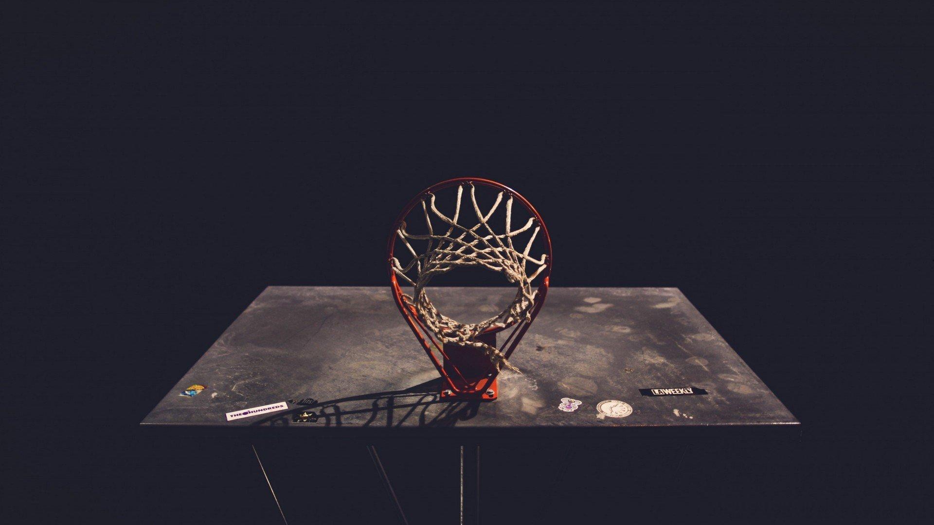 满级人类操作！极限赛场再现神级表现，观众直呼突破物理定律