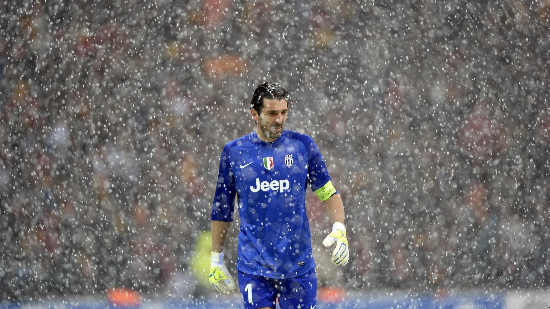 詹姆斯三分里程碑在即 生涯第2600记三分将铸就传奇新篇章